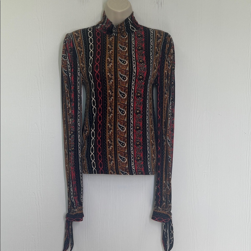 Free People - Donatella Colorful Paisley Print Bohemian Mock Neck Blouse Size XS - Picture 2 of 11